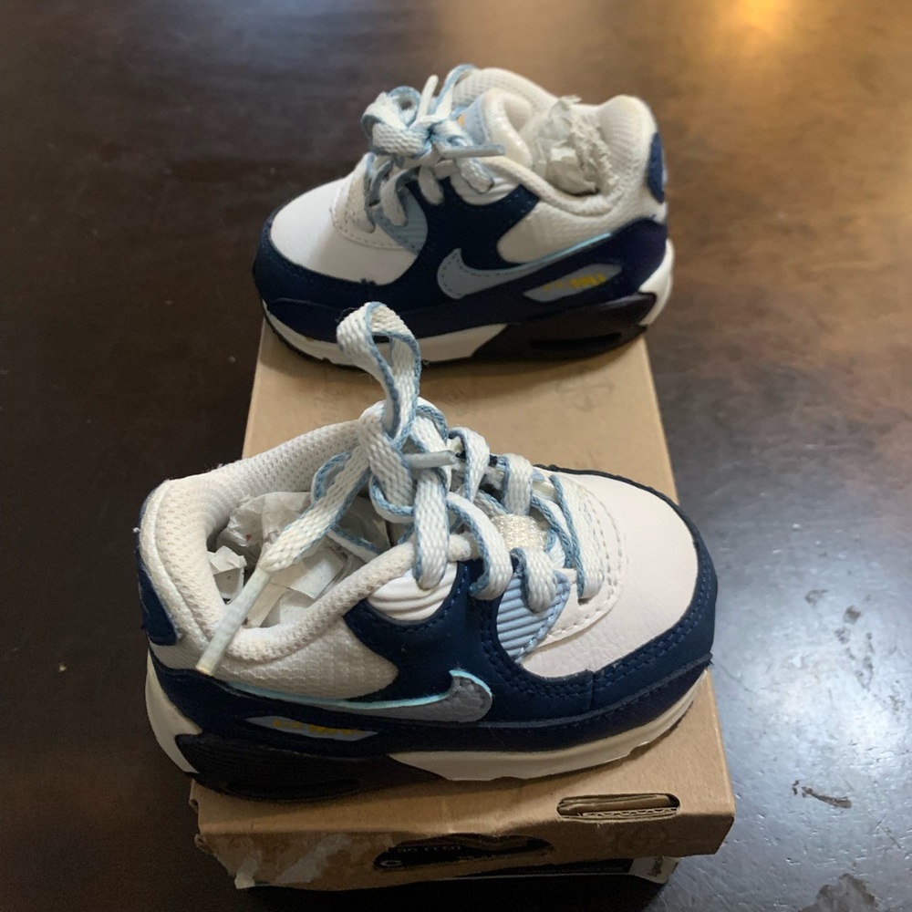 Nike Air Max 90 toddler shoes